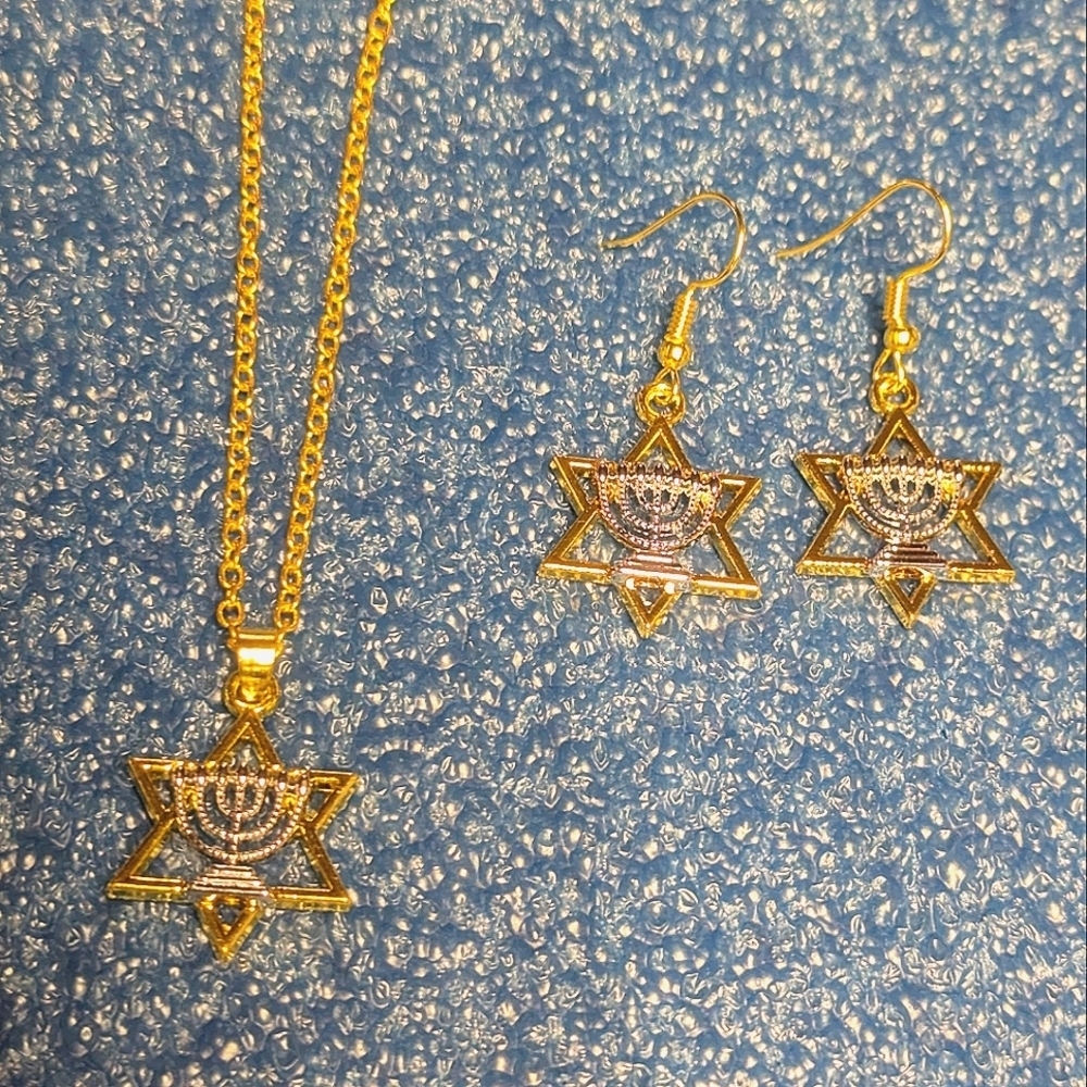 Necklace+Earring Set Silvery Menorah inset Golden Magen David Star